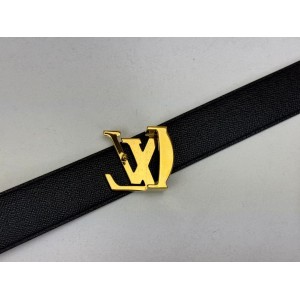 LOUIS VUITTON M9453 INITIALES 30MM REVERSIBLE BELT